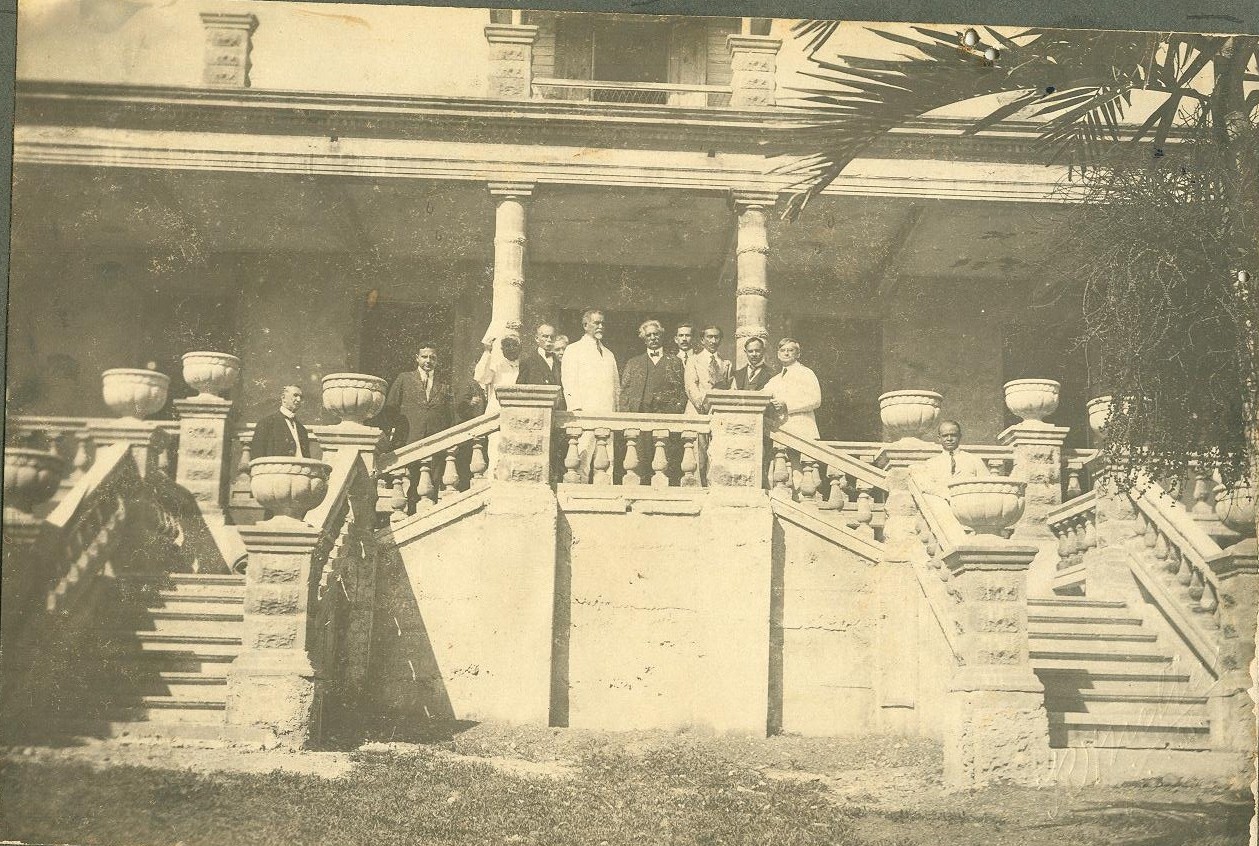 71533CFF-AA69-4774-B735-C186BE417E90